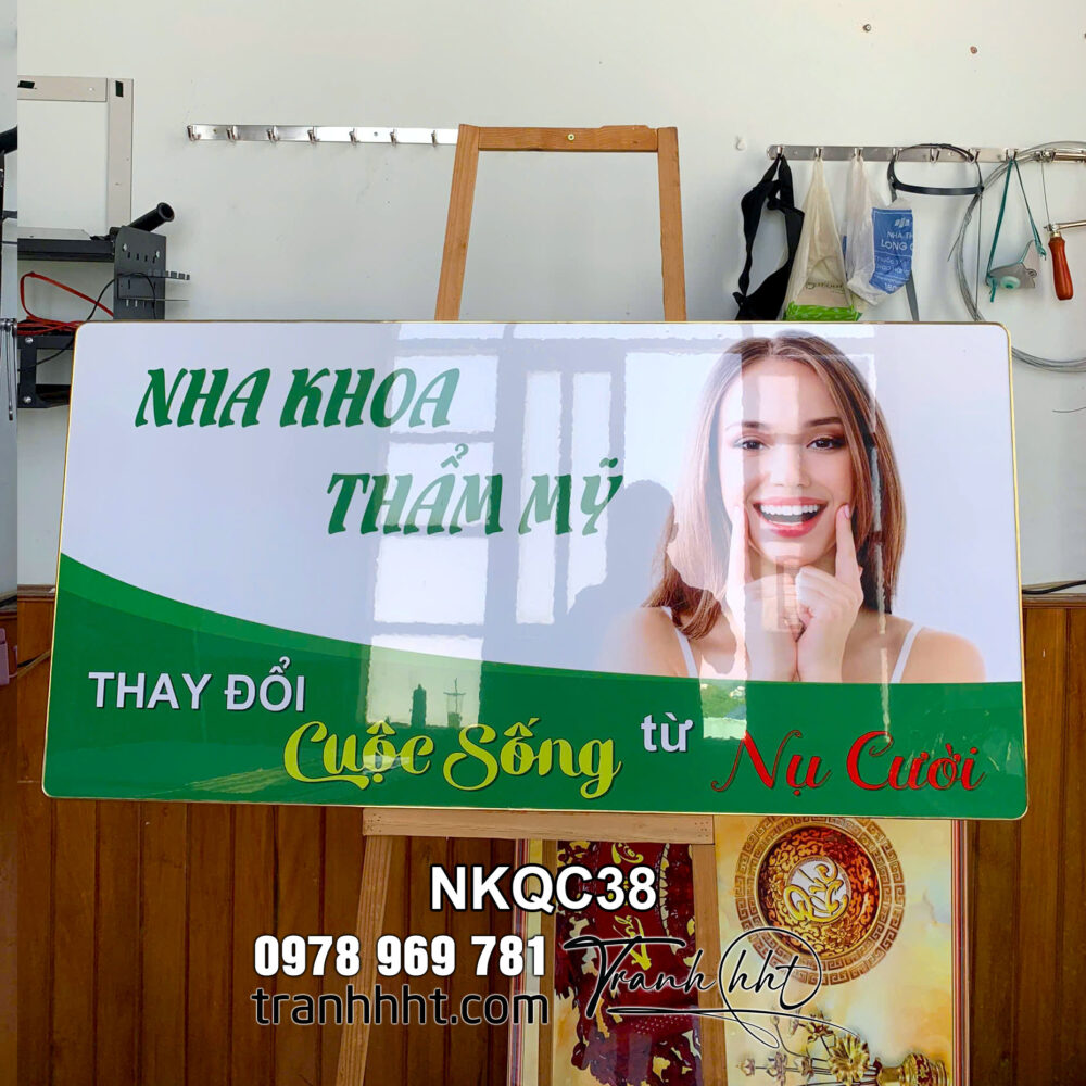 Tranh phòng khám Nha khoa, Khung tranh Nha Khoa Implant, Tranh treo tường Nha Khoa thẩm mỹ nụ cười tráng gương NKQC38