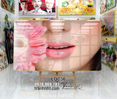 Tranh Phun Xăm Làm Đẹp LQC36