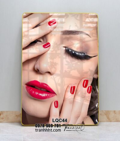 Tranh Phun Xăm Làm Đẹp LQC44