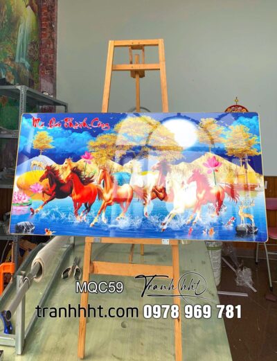 Khung tranh bát mã, tranh mã đáo thành công tráng gương, Tranh treo tường phi mã mở lối ngựa mã đáo thành công tráng gương MQC59
