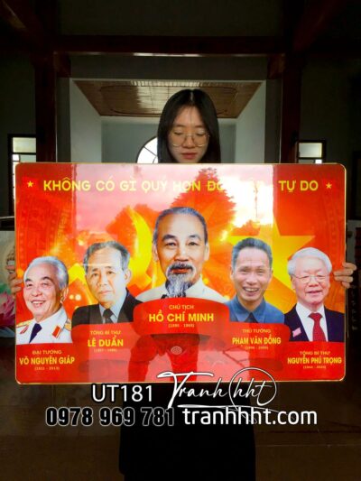 Khung tranh bác Hồ, hình bác hồ treo tường, Tranh Bác Hồ cùng với 4 vị lãnh tụ vĩ đại, tranh vĩ nhân UT181