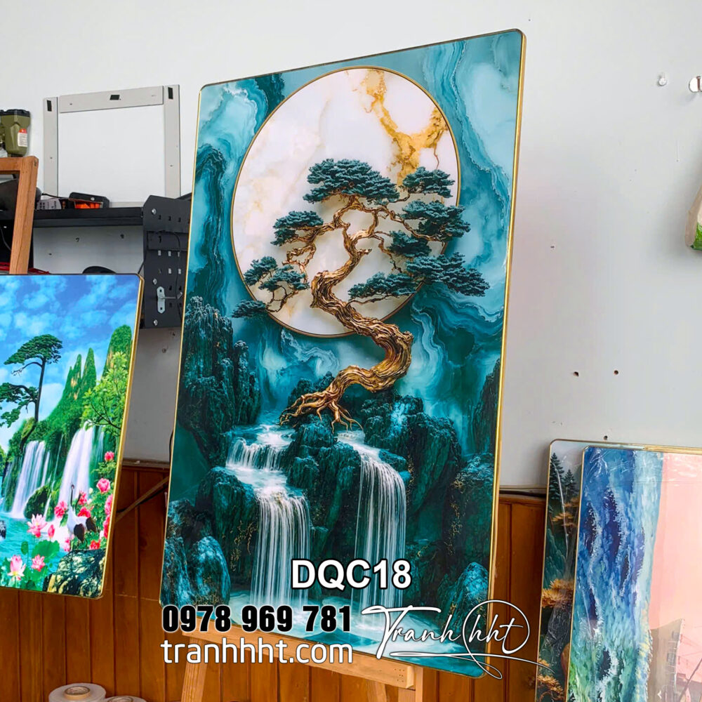 Tranh tráng gương treo tường 3d đẹp, Tranh Decor hiện đại tượng trưng cây tùng trên thác đổ tráng gương treo tường DQC18